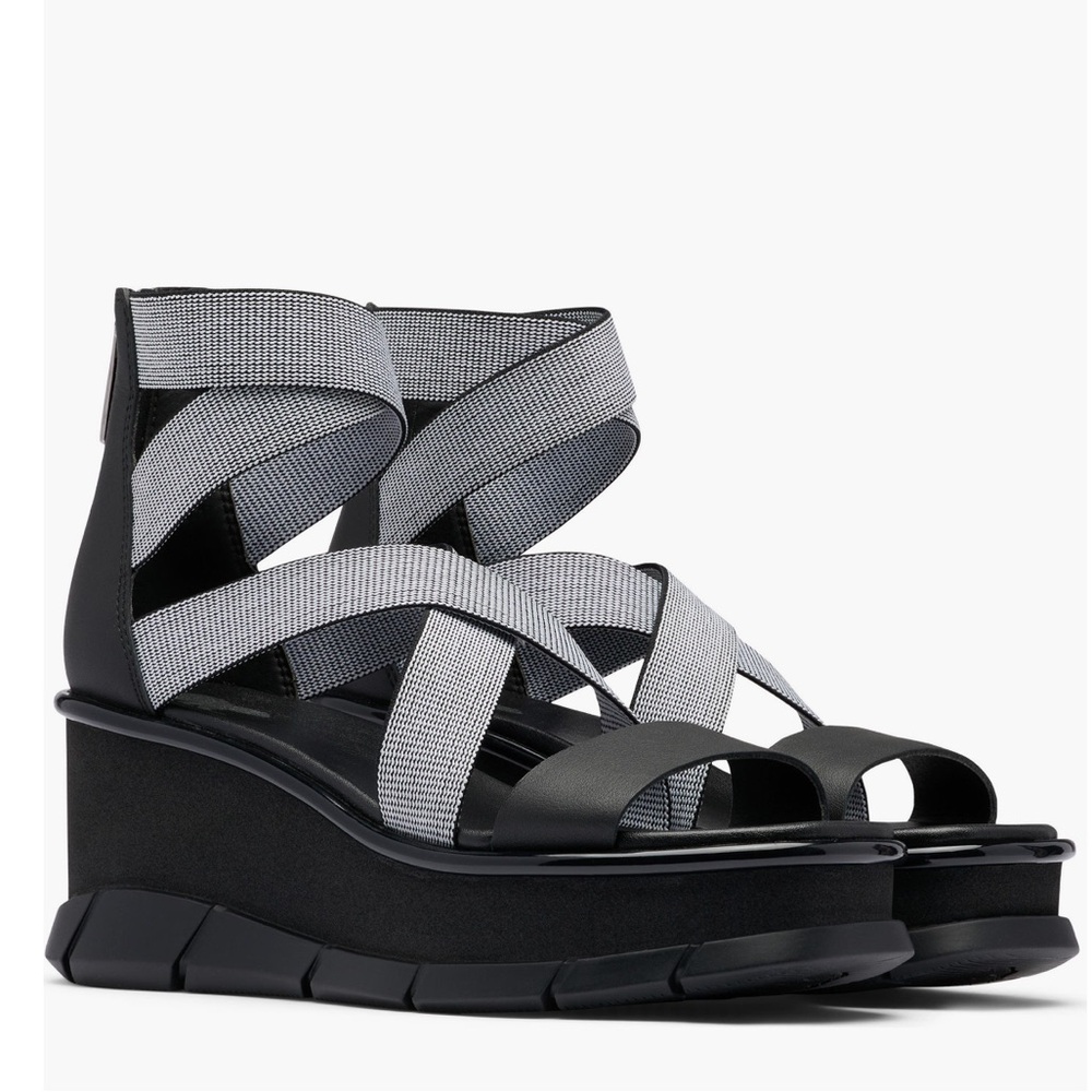 Sorel Joanie III Sport strap wedge sandal. Black/white. Size 8. NIB